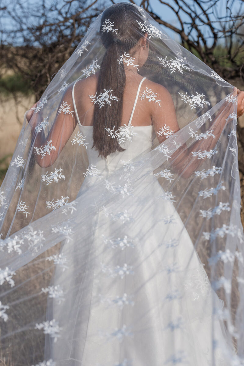 Velo bordado de novia - Imagen 2