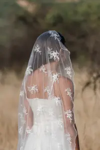 Velo bordado de novia