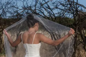Velo con perlas para novia